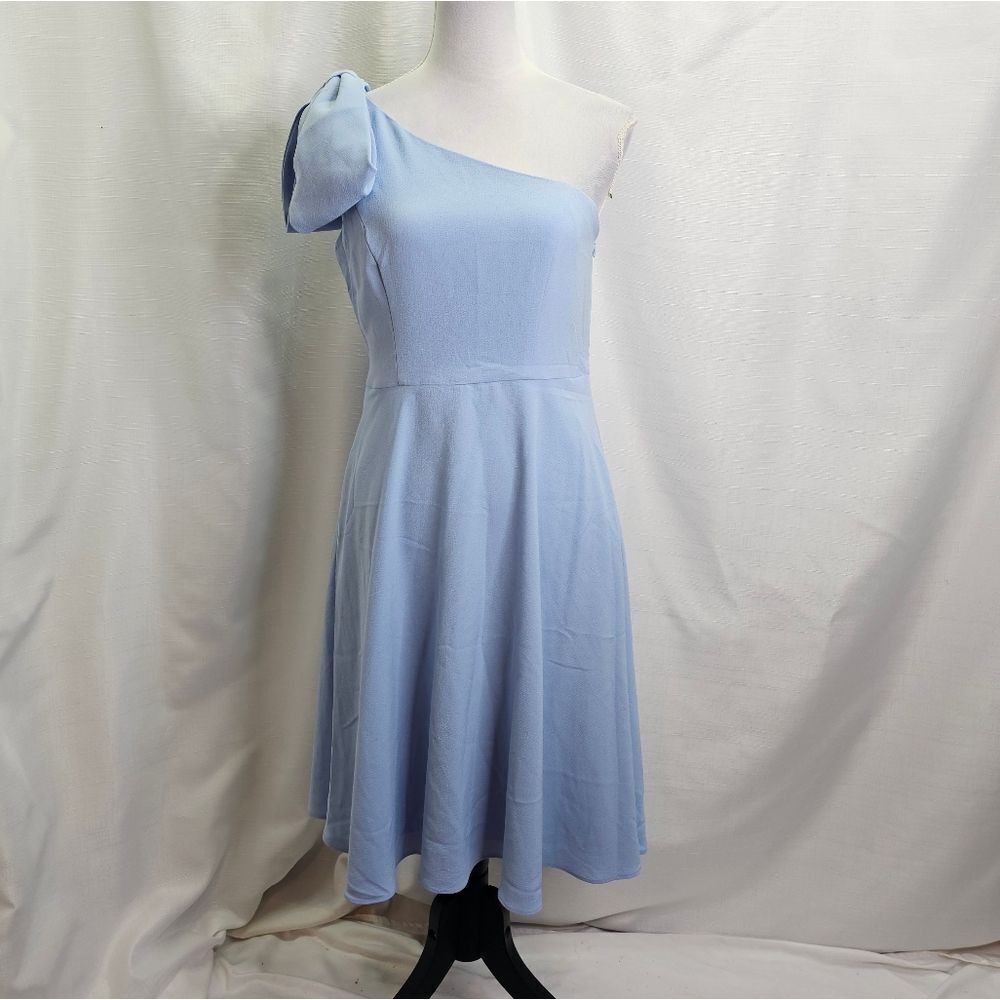 Gal Meets Glam Blue Yvonne One Shoulder Bow Cocktail Dress Size 6P *FLAW* - Picture 2 of 15